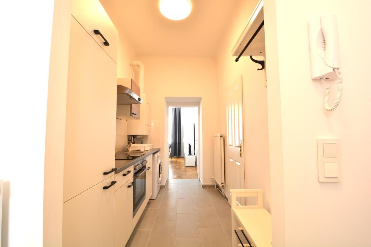 Universum Apartment 4 Vienna Exterior photo